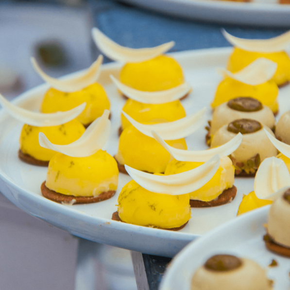 Tartes sucrées citron de notre artisan Les Belles Envies - Traiteur The Taste Club